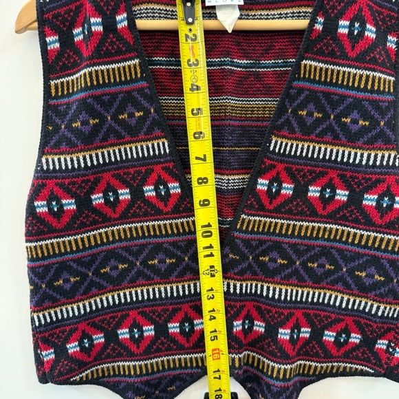 Patterned Knit Vest - Multicolor - Picture 6 of 6